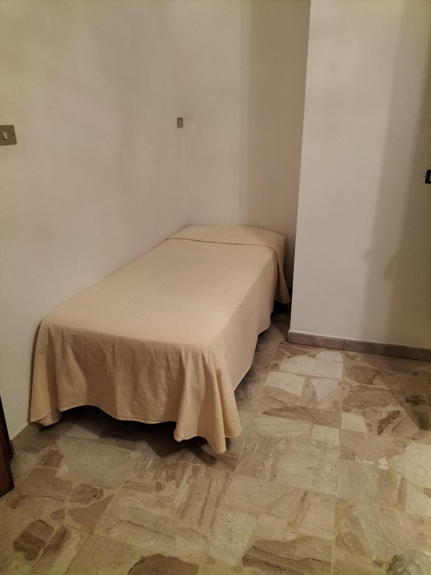 B&B Anna Piscinas Chambre photo